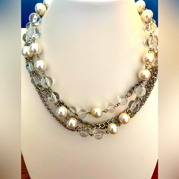Cookie Lee Jewelry - 10/$10 cookie Lee Silver and White faux Pearl Necklace
